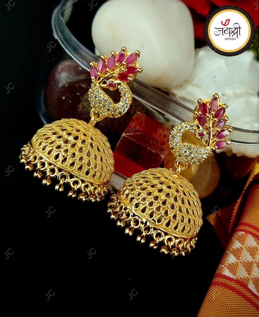 Golden deals jhumka photo